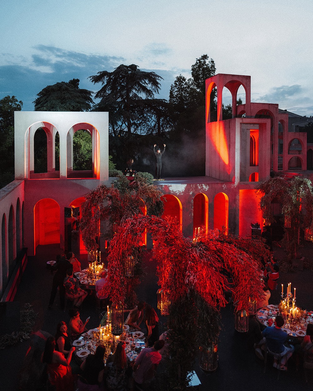 Arches and structure at Worlds Mirrored event in Espacio Corberó